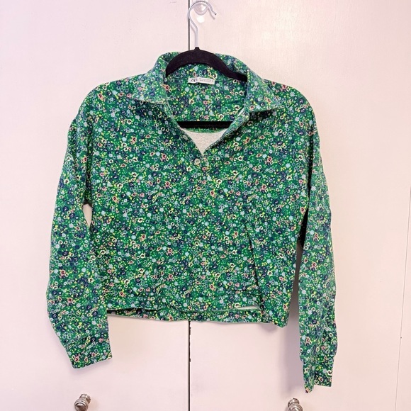 Zara Tops - ZARA Green Floral Cropped Boxy Polo Collared Shirt | Size S